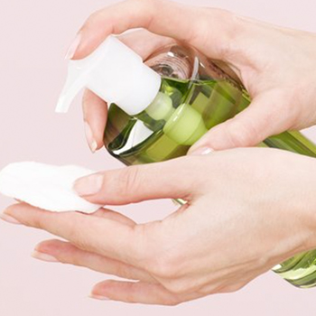 Common Beauty Mistakes That Are Ruining Your Skincare Routine