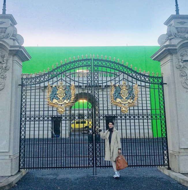 CELEBRITY FACIALIST GAVIN MCLEOD-VALENTINE PROVIDED YOUTH-BOOSTING SKINCARE ON SET FOR THE STARS OF THE CROWN’S THIRD SEASON.